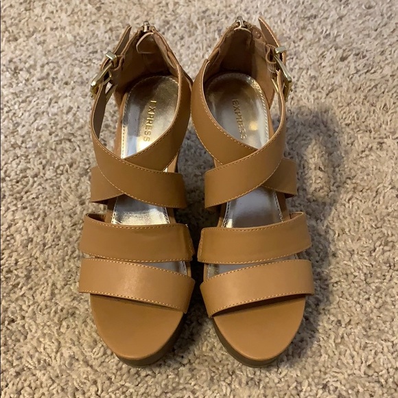 Express Wedges - Picture 3 of 6